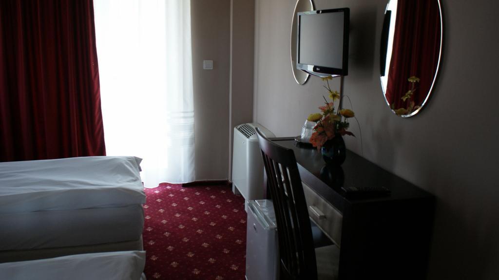Pensiunea Novis Iasi Rom bilde